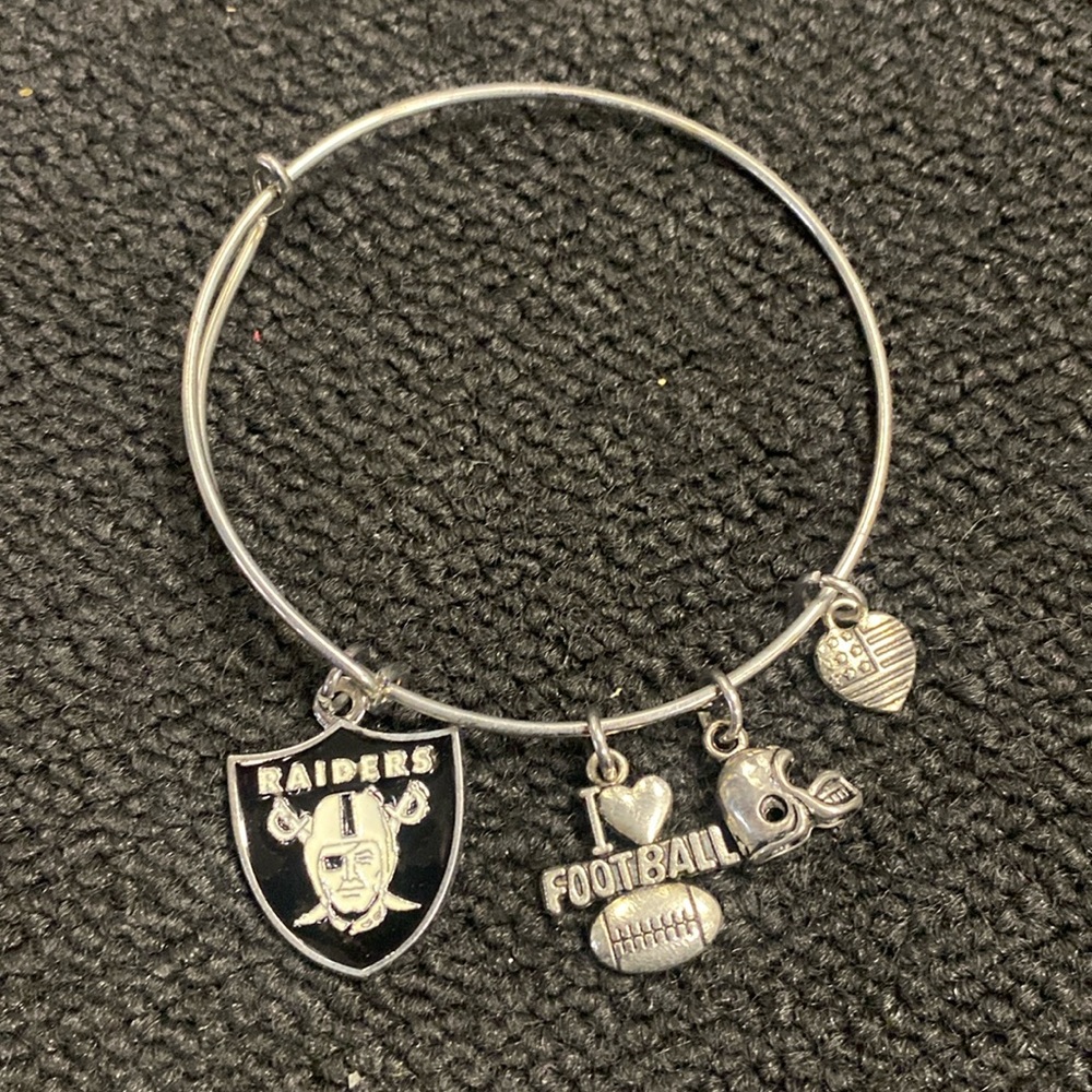 Raiders silver Bracelet - like new